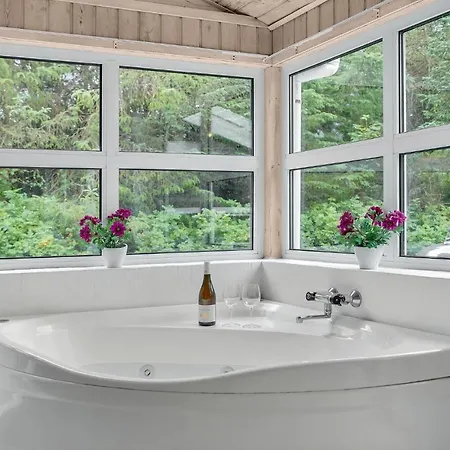 Cozy In With Kitchen * Jerup