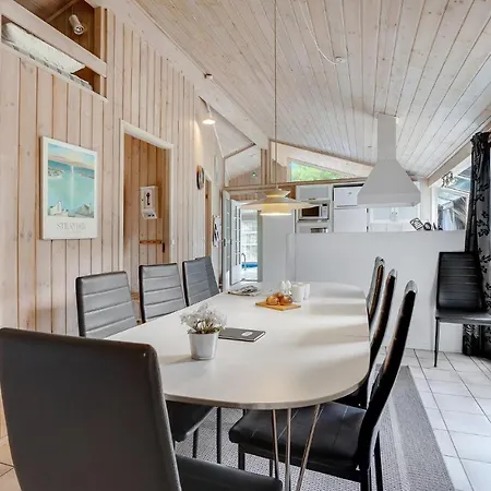 Cozy In With Kitchen Holiday home *